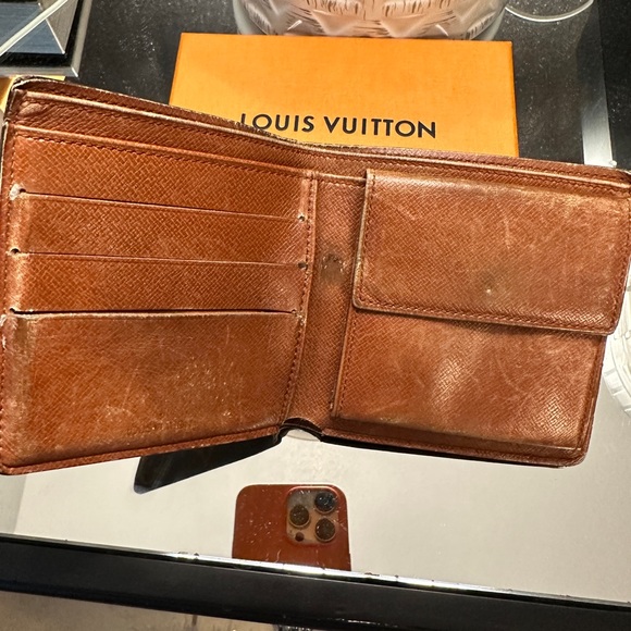 Louis Vuitton Monogram Canvas Leather coins Wallet in fair to good condition - Picture 10 of 14